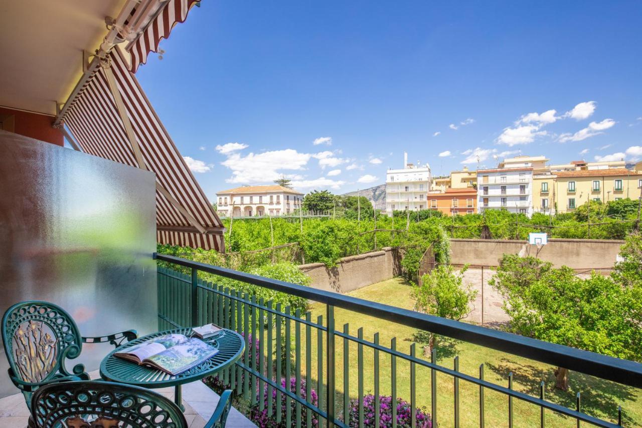 Domus Vittoria - The Luxury Quintessence Apartamento Sorrento Exterior foto